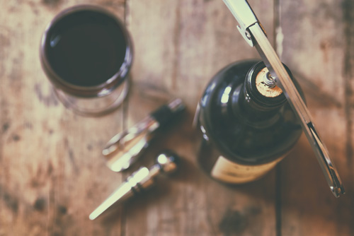 hoe-bewaar-je-een-geopende-fles-wijn